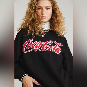 Divided H &M Oversized Coca Cola Embroidrred Black Sweatshirt women’s large